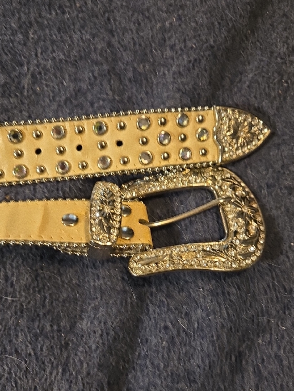 Cream Jeweled Western-Style Belt with Gold-Tone Buckle